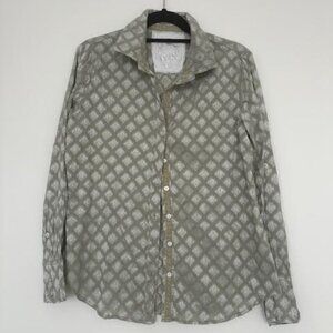 Cino tone on tone Fleur de Lis pattern. size M - Like new